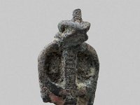 Aeg B 38  Aeg B 38, Spätzeit, Uräus, Bronze, H 2,7 cm, B 1,5 cm, T 1,0 cm : Bestandskatalog Ägypten, Museumsfoto: Claus Cordes